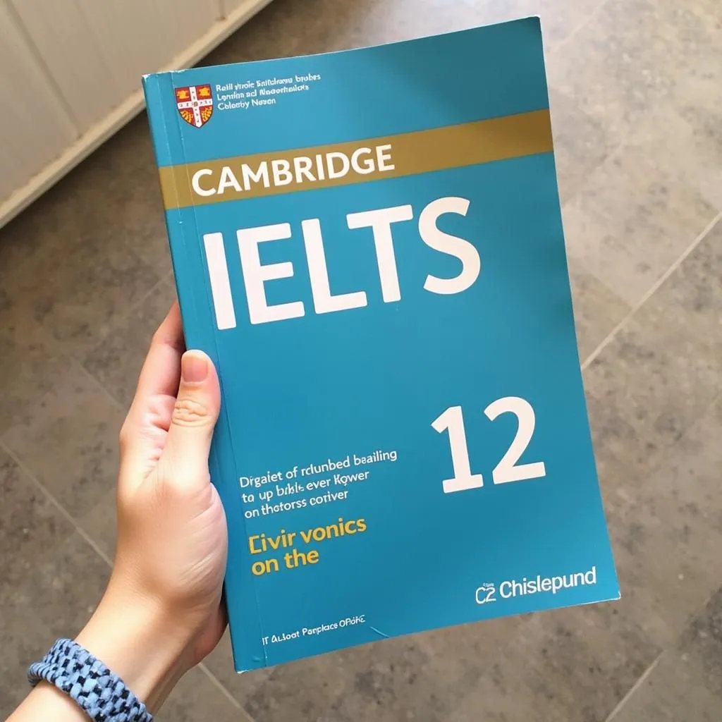 Bìa sách Cambridge IELTS 12